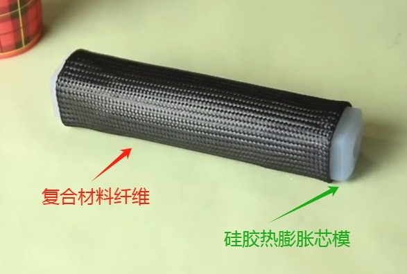 定制化時(shí)代如何選擇碳纖維復(fù)合材料成型工藝中用的硅橡膠？